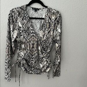 NWT INC Surplice Top.  
Desert Snake Pattern Side Ruched with ties. 
Sz L